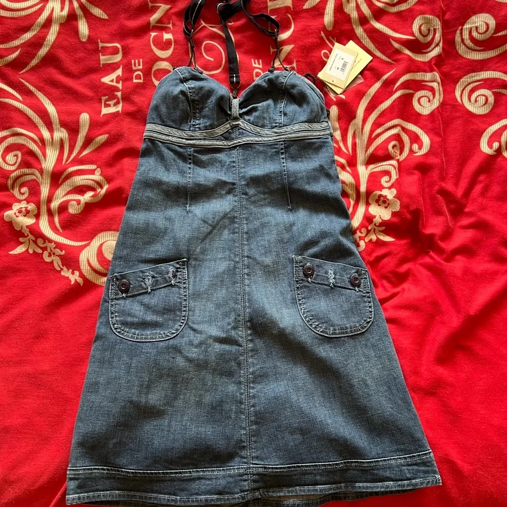 Dress - Picture 1 of 6